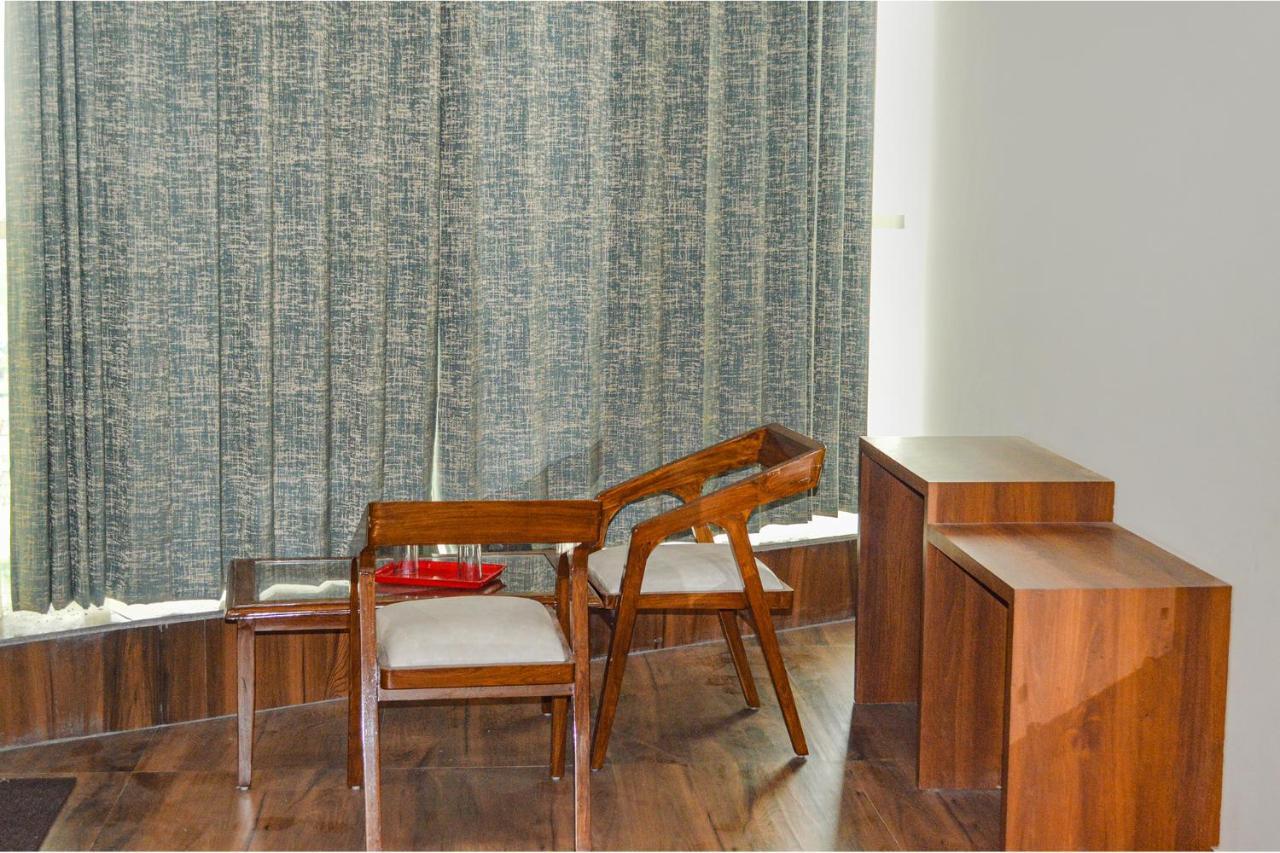 Fabhotel The Golf Inn Noida Eksteriør billede