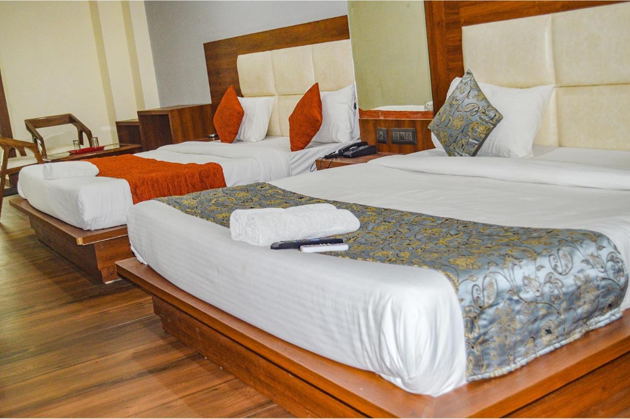 Fabhotel The Golf Inn Noida Eksteriør billede